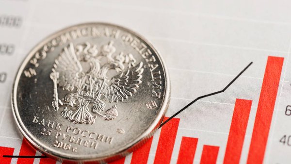 Рубль побеждает доллар и евро в российской экспортной торговле