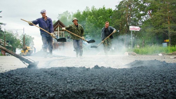 Казахстан импортирует 500 000 тонн битума из России