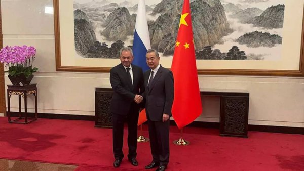 Российско-китайские переговоры по обеспечению безопасности в Пекине: планы США по Украине, Арктика и саммит ШОС 2025