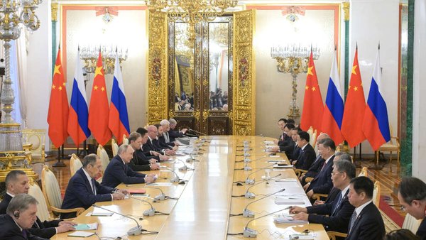 Китай и Россия подписали множество соглашений по итогам 7-часовых переговоров Путина и Си: совместное заявление