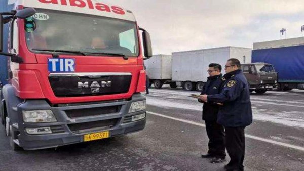 Китай впервые отправляет в Россию грузы из провинции Гуандун TIR-транспортом