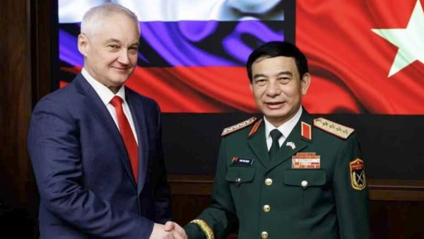 Министры обороны России и Вьетнама встретились в Москве