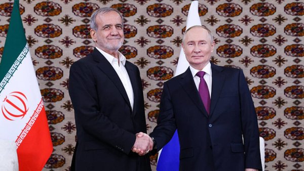 Putin Meets With Iranian President Pezeshkian; Discusses Security, Trade and Strategic Partnership Agreement