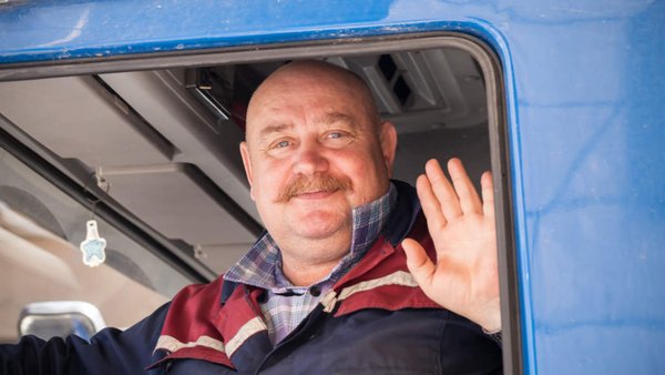 Russians In Cross Border Road Transport May Soon Obtain One-Year Multi Entry China Visas   