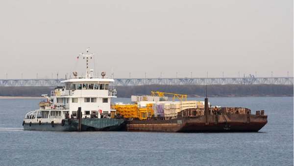 River Freight Service Launched Between Russia’s Khabarovsk and China’s Tongjiang  