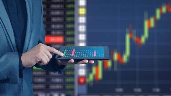 The Moscow Stock Exchange Ends The Year Where It Began: Russia 2026 Market Predictions 