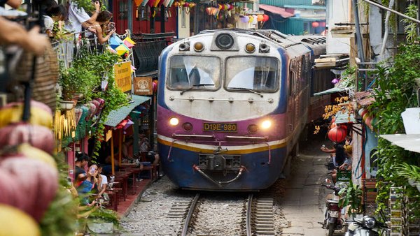 Russia’s Transmashholding Eyes Vietnamese Rail Market