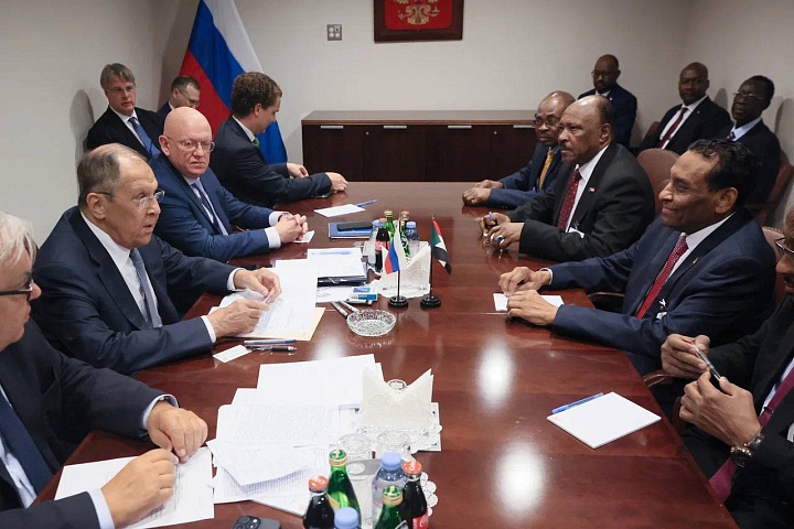 The Russian and Sudanese delegations