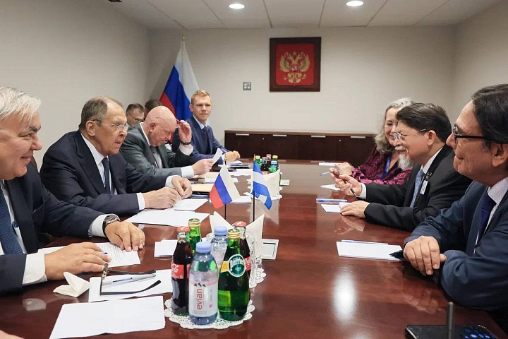 The Russian and Nicaraguan delegations